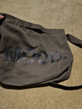 MOOD Canvas Messenger Bag in Charcoal Gray